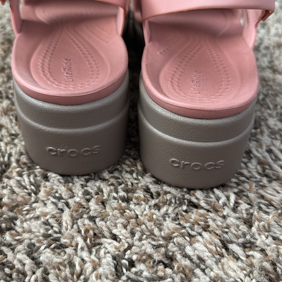 CROCS BROOKLYN LOW - Picture 2 of 6